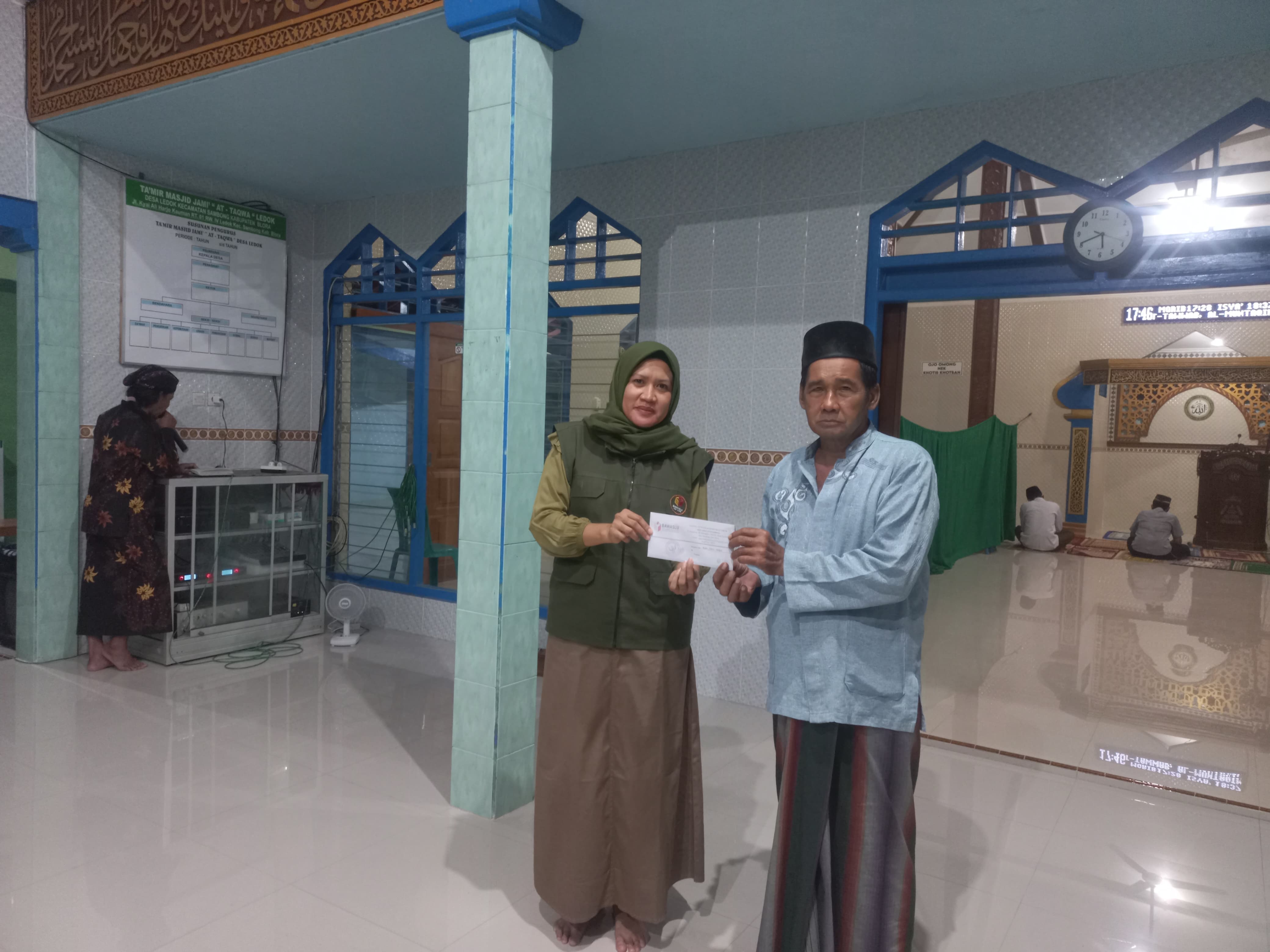 Bawaslu Blora Berikan Surat Imbauan Kepada Pengurus Tempat Ibadah