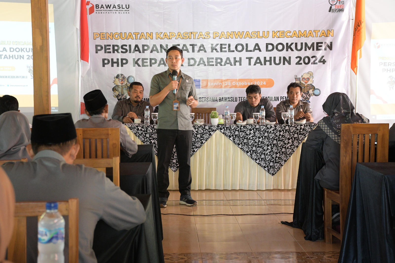 Bawaslu Blora Sosialisasikan Teknis Tata Kelola Dokumen PHP Kepada Panwaslu Kecamatan