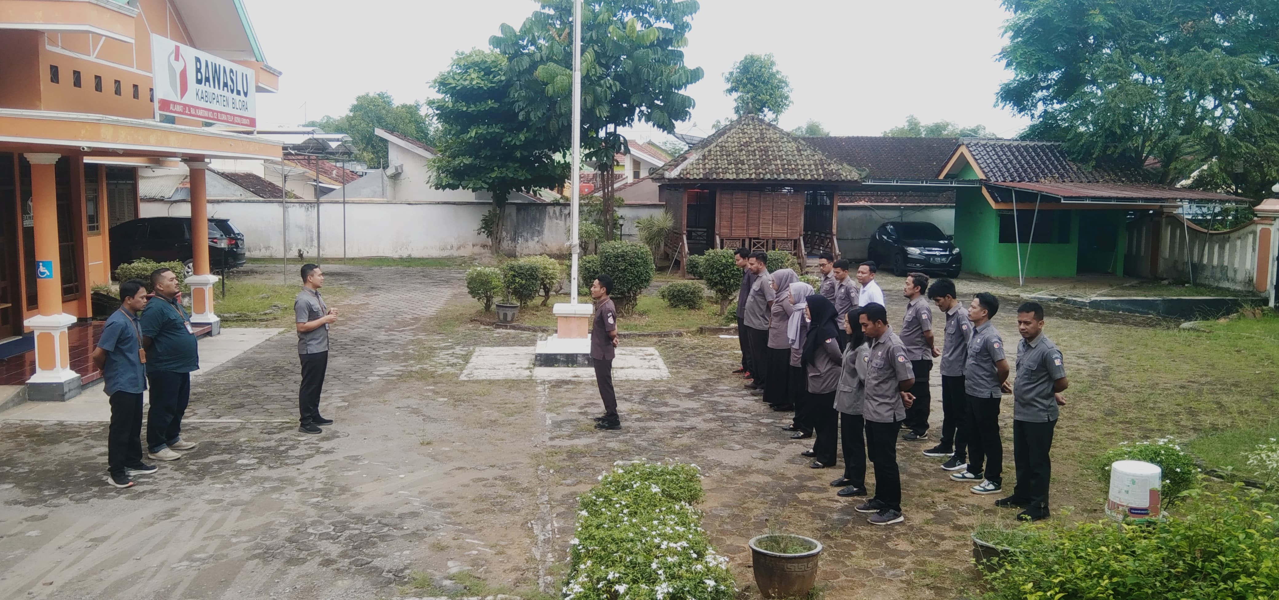 Apel Pagi, Ketua Bawaslu Blora tekankan Disiplin ASN