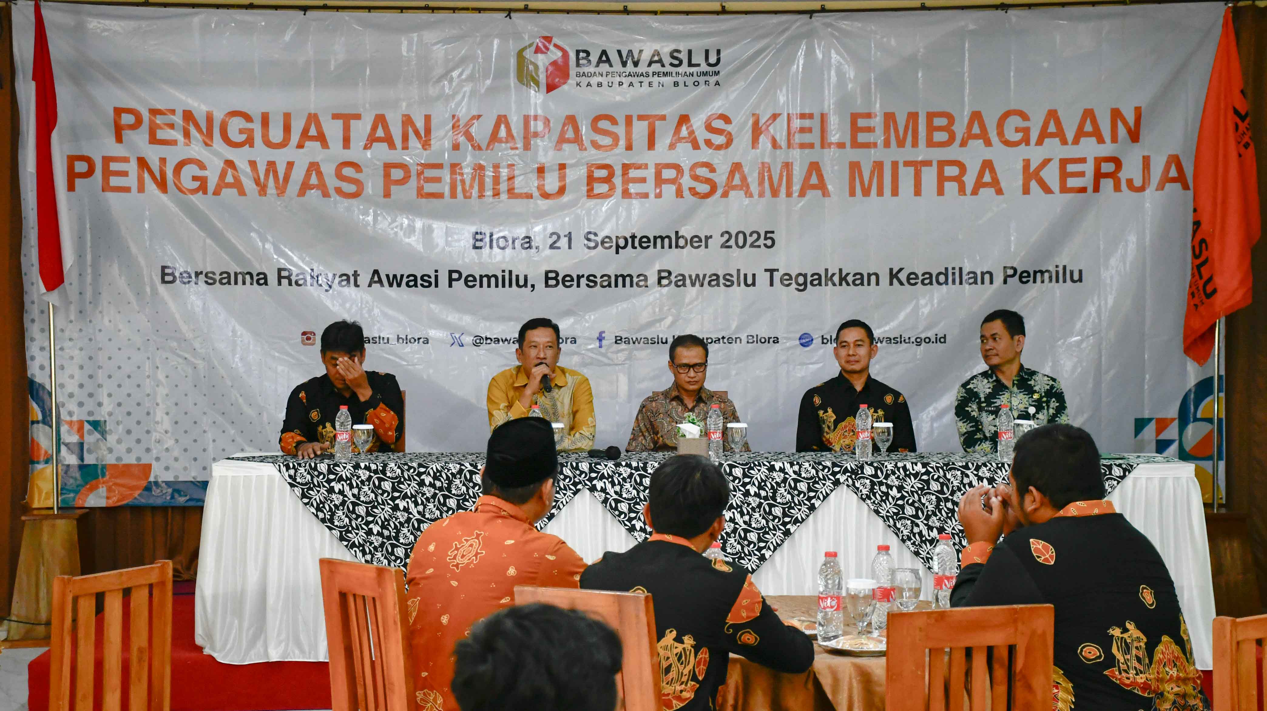 Perkuat Kelembagaan Bawaslu dan Mitra Kerja, Bawaslu Blora Hadirkan 3 Narasumber
