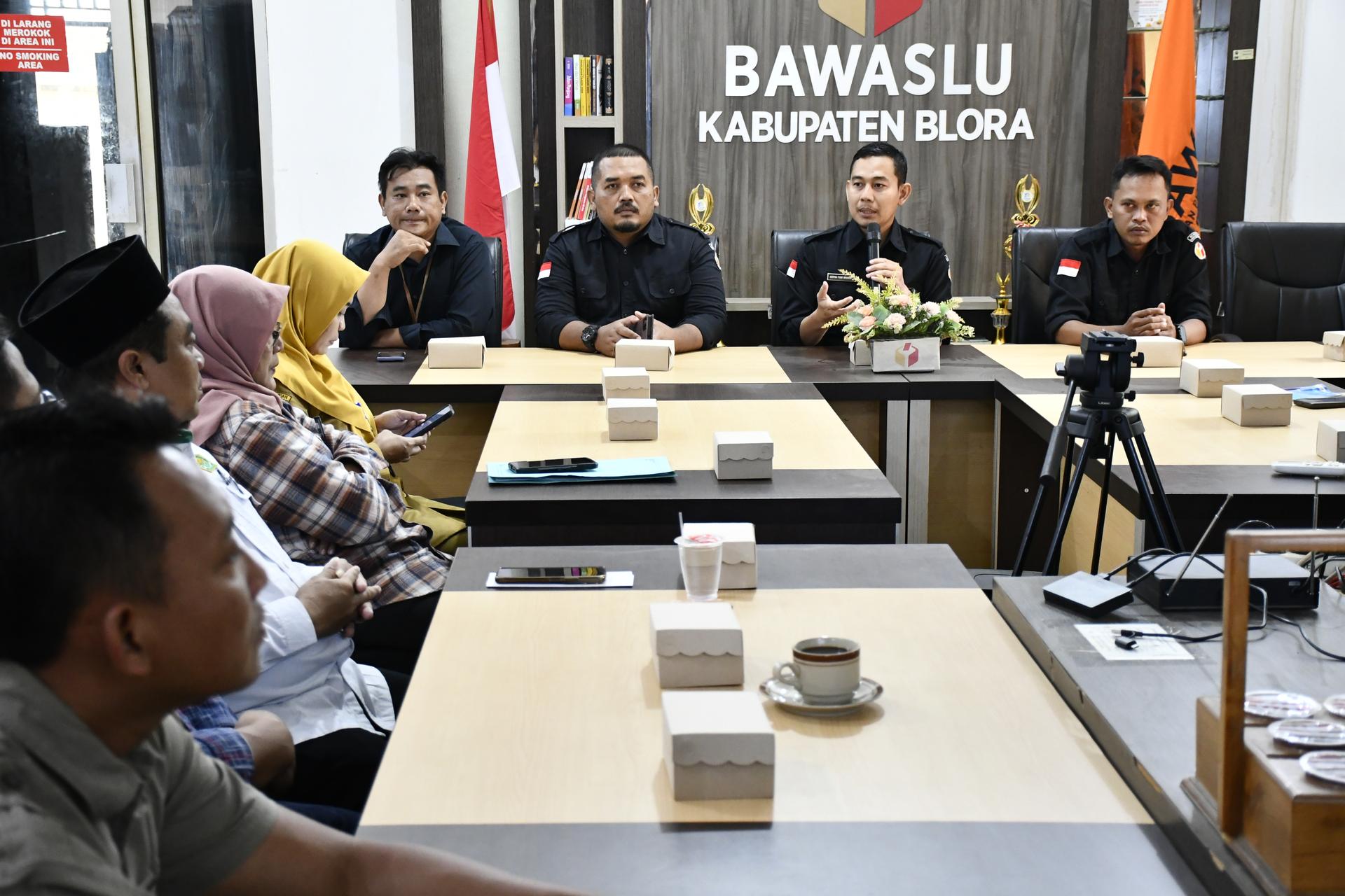 Bawaslu Blora Ajak Stakeholder Awasi Pemutakhiran Data Pemilih Berkelanjutan