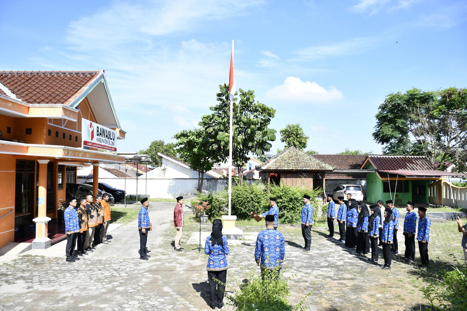 Gelar Upacara Peringati Hari Kesaktian Pancasila, ini pesan Ketua Bawaslu Blora