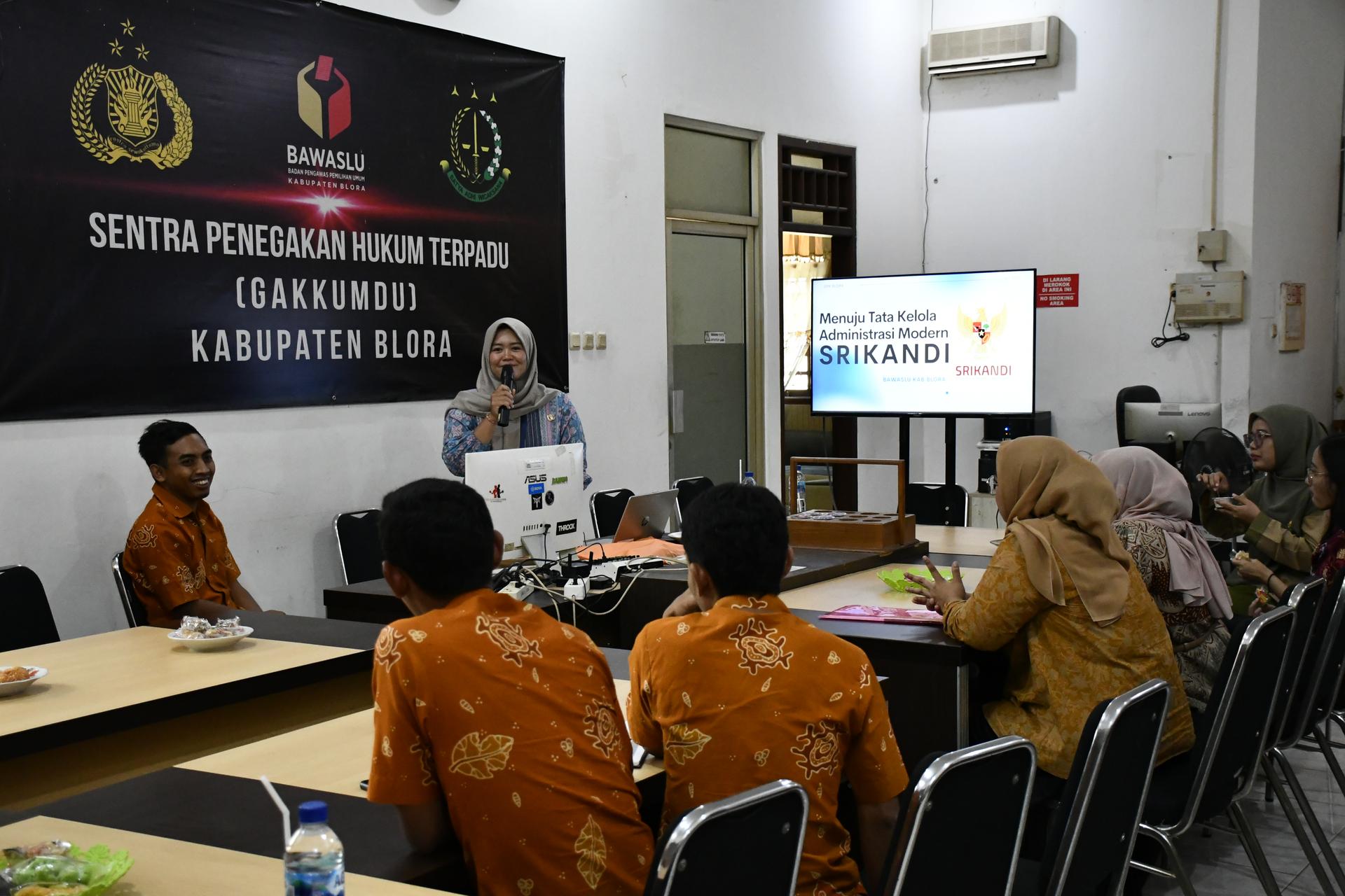 Bawaslu Blora Gelar Pelatihan Tata Kelola Arsip untuk Tingkatkan Efisiensi dan Akuntabilitas