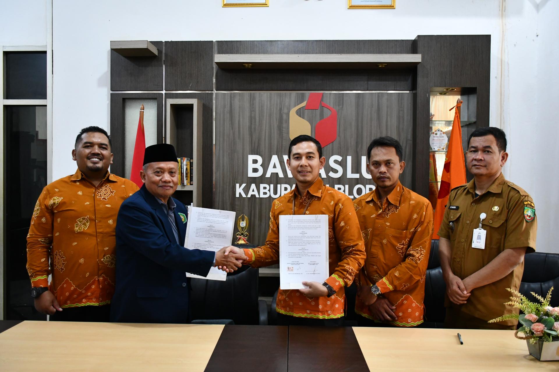 Bawaslu Blora Jalin MoU dengan IAI Al Muhammad Cepu