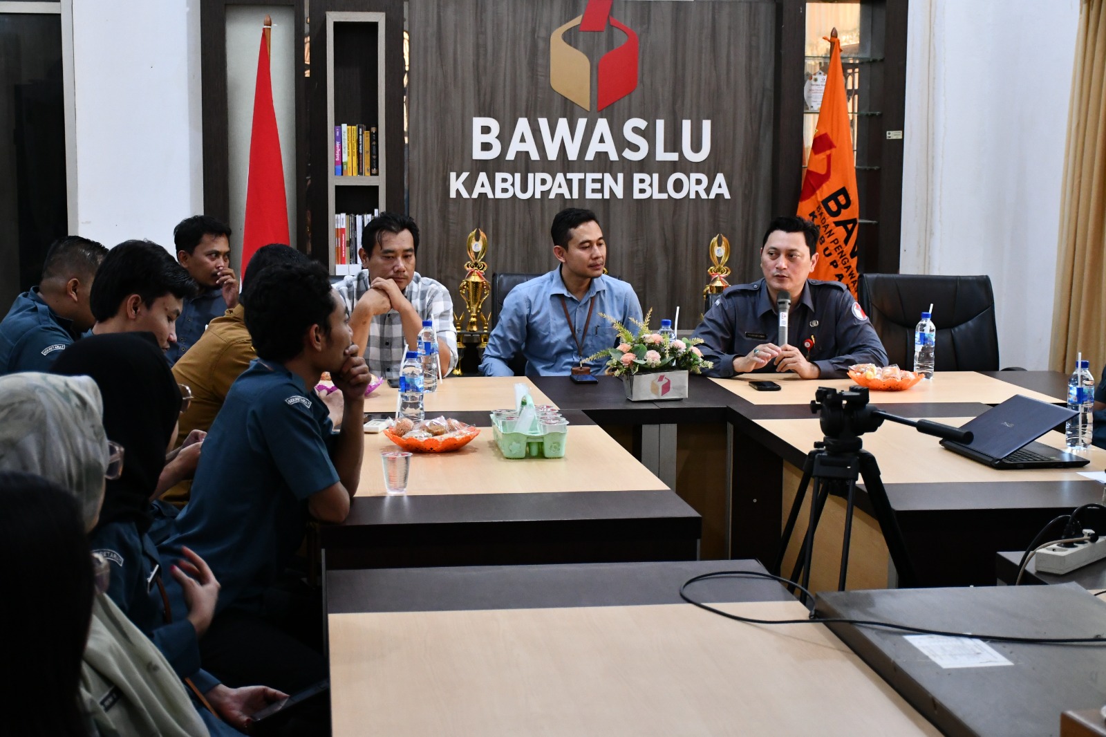 Plt. Kasek Bawaslu Blora Minta Jajaran Sekretariat Maksimalkan Kinerja di Masa Non Tahapan