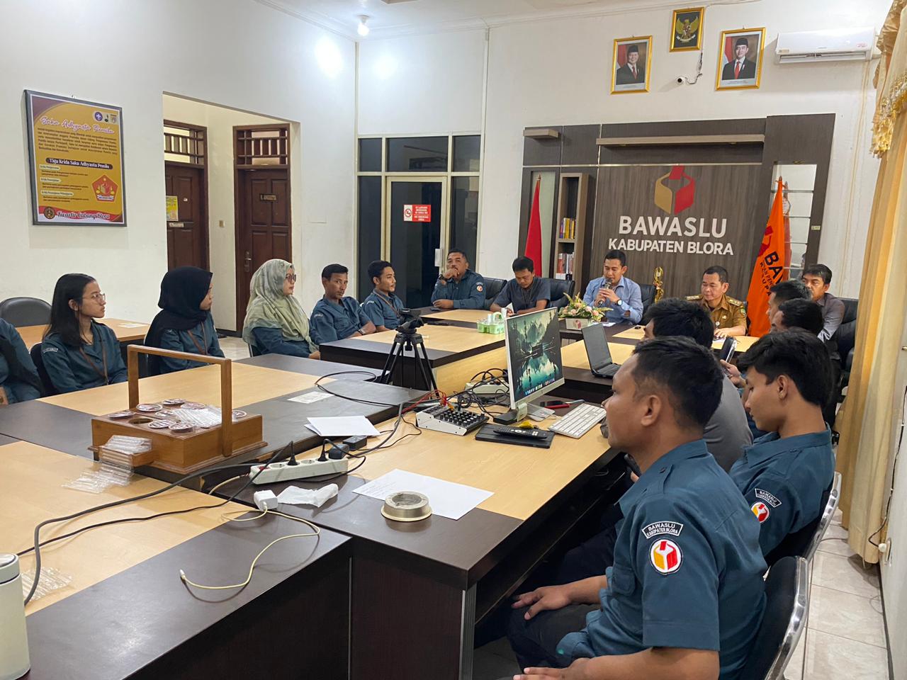 PERKUAT PENCEGAHAN DAN PENINDAKAN, BAWASLU BLORA BENTUK TIM DISKUSI UNTUK TERJUN DI MASYARAKAT