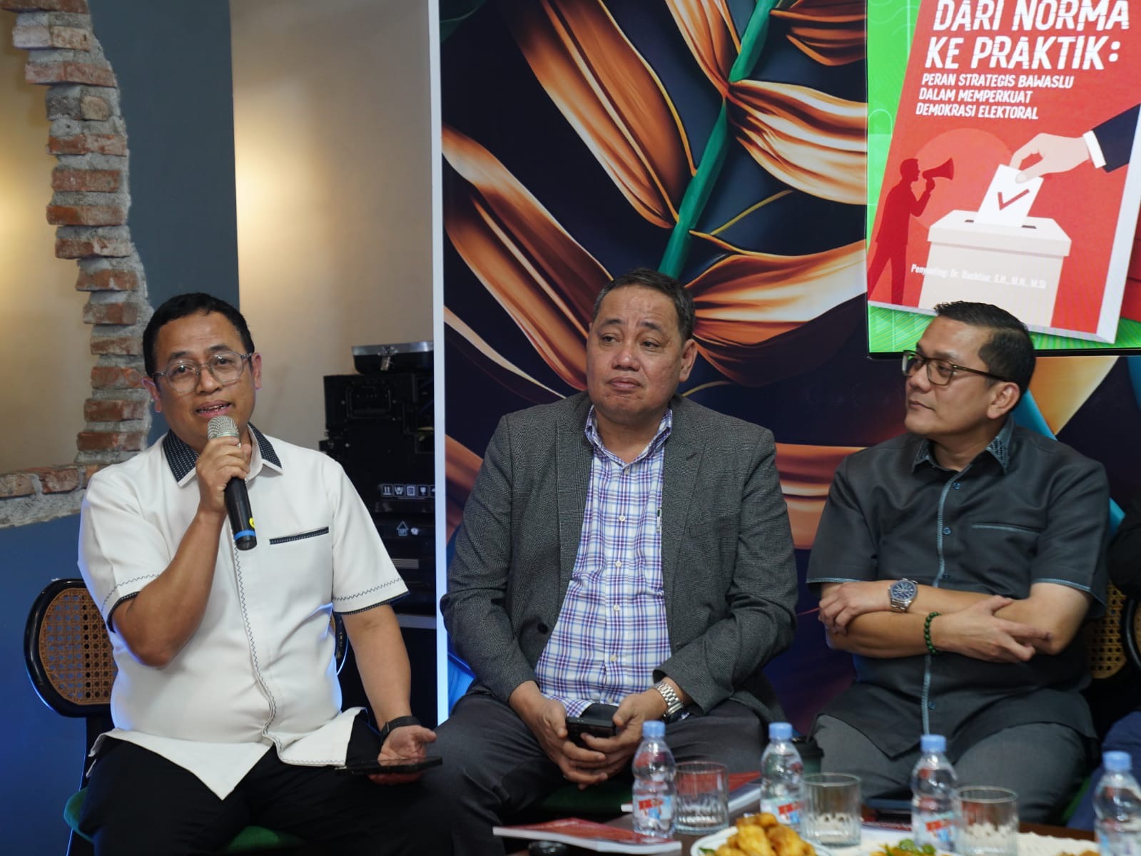 Puadi Luncurkan Buku Seri Keempat, Dari Norma ke Praktik