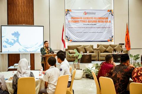 Bawaslu Blora Kembali Gelar Rapat Penguatan Kapasitas Kelembagaan Bersama Mitra Kerja