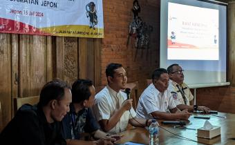 Ketua Bawaslu Blora saat memberikan arahan pada jajaran