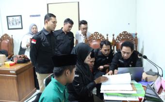 Hari Kedua Penerimaan Pendaftaran Bakal Calon Kepala Daerah, Bawaslu Blora Lakukan Pengawasan Melekat