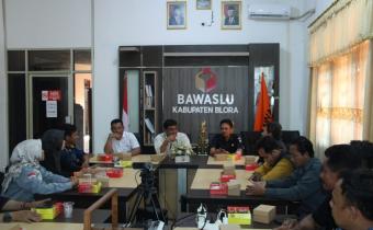 Hadapi Pleno DPSHP, Bawaslu Blora Konsolidasikan Data Hasil Pengawasan