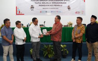 Musyawarah dengan Akademisi Unima, Bawaslu Siapkan Organisasi yang Adaptif