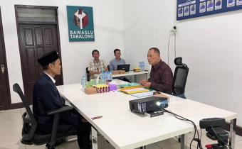 Totok Pastikan Calon PAW Anggota Bawaslu Tabalong Berintegritas, Berkomitmen, dan Paham Kepemiluan