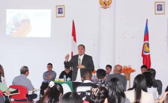 Herwyn Jelaskan Peran Perguruan Tinggi dalam Memperkuat Demokrasi