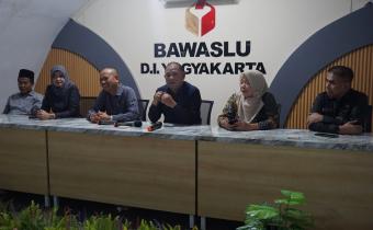 Totok: Pencegahan, Konsolidasi Kelembagaan, dan Kolaborasi Masyarat Jadi Tonggak Penguatan Demokrasi